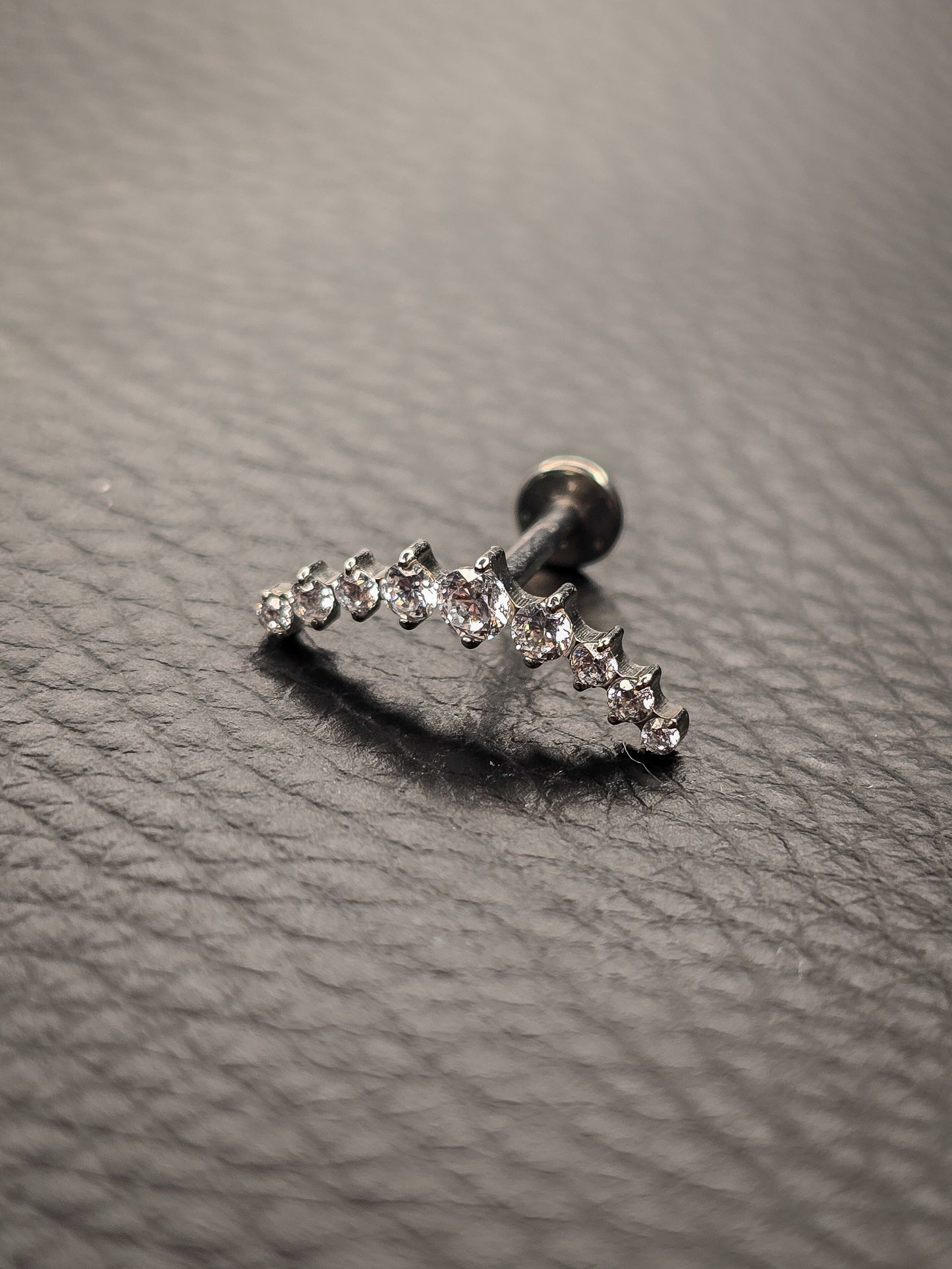 Arco de Luz Labret em Titânio