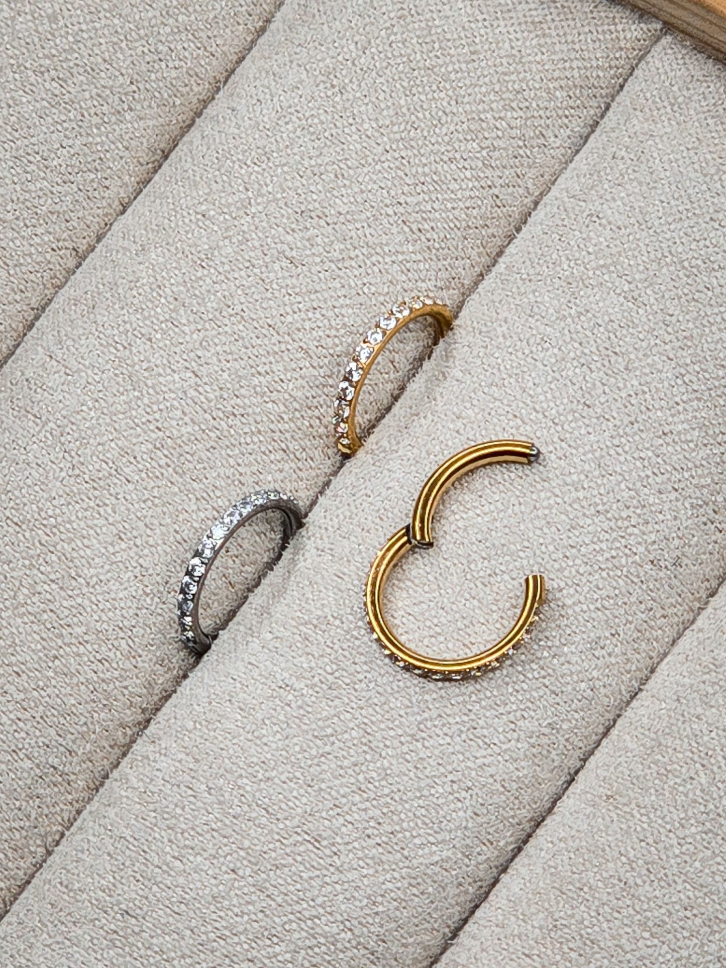 Segmento Clicker Brilhante em Titânio